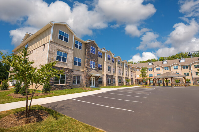 Davis Gardens Apartments - Davis Gardens Apartments