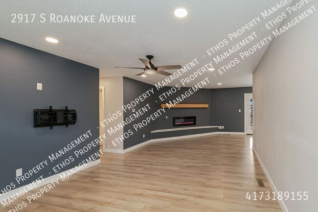 Photo - 2917 S Roanoke Ave