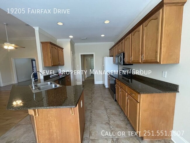 Photo - 19205 Fairfax Dr