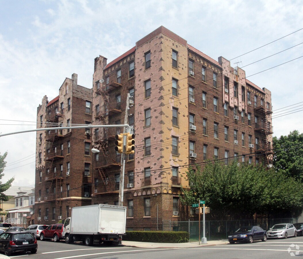 1985 E 15th Street - 1985 E 15th St Apartamentos