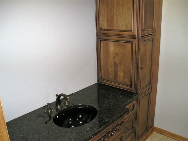 Photo - 9100 Ogden Ave Unidad 3