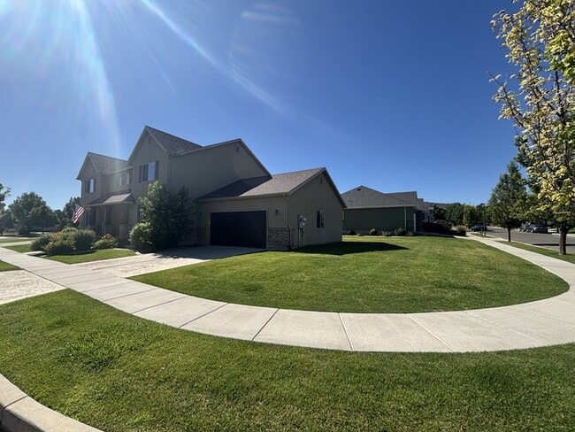 Photo - 3318 Quarter Mile Dr, Eagle Mountain, UT, ...