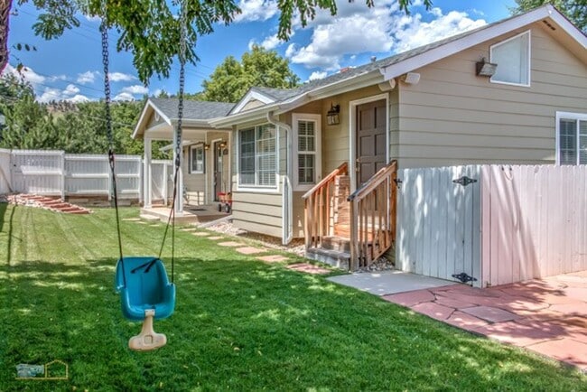 Photo - Trailside Living: 5BR Home Steps from Sanitas & Pearl Street