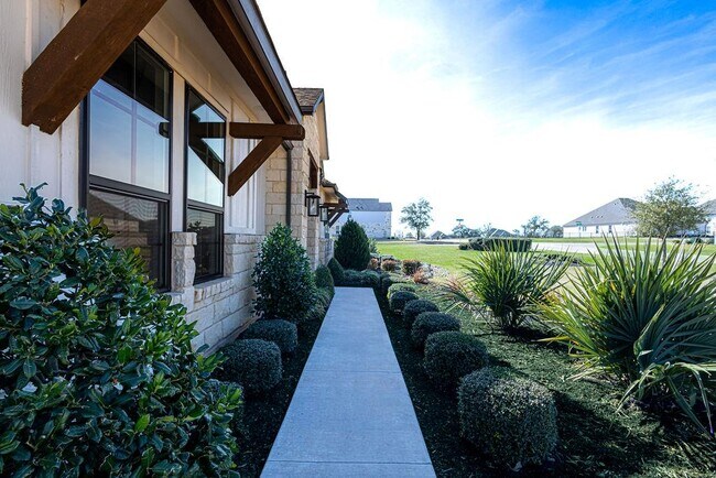 Photo - 217 Northcrest Dr