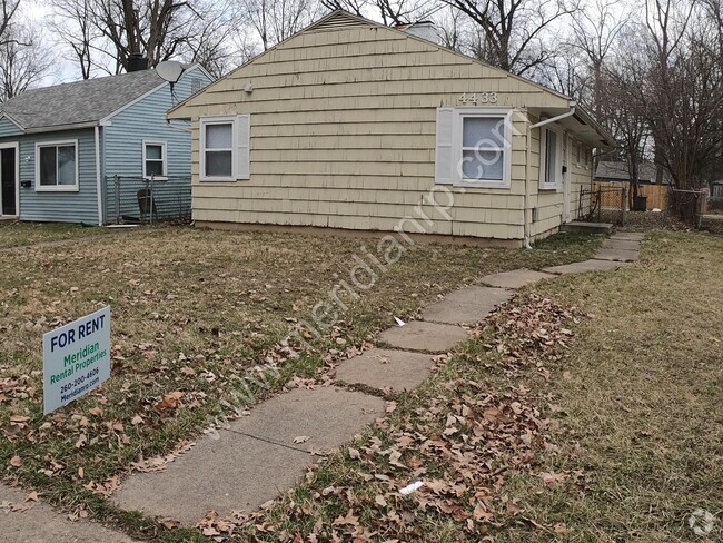 Building Photo - 4433 Oliver St Rental