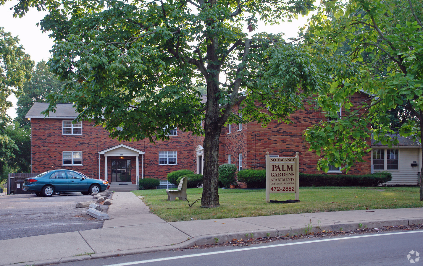 Palm Gardens Apartments - Palm Gardens Apartments