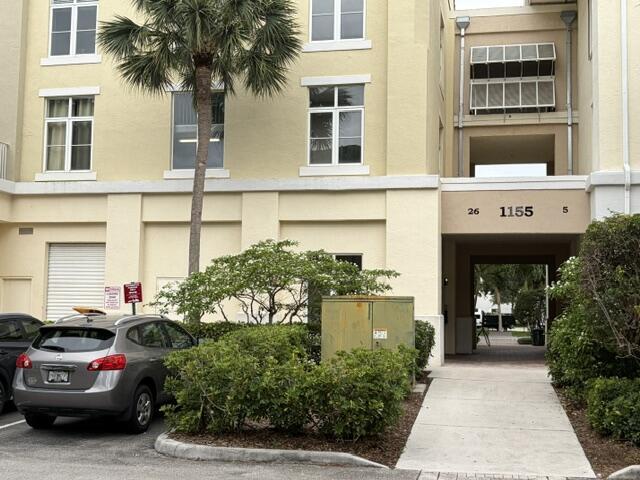 Photo - 1155 Main St Unit 209