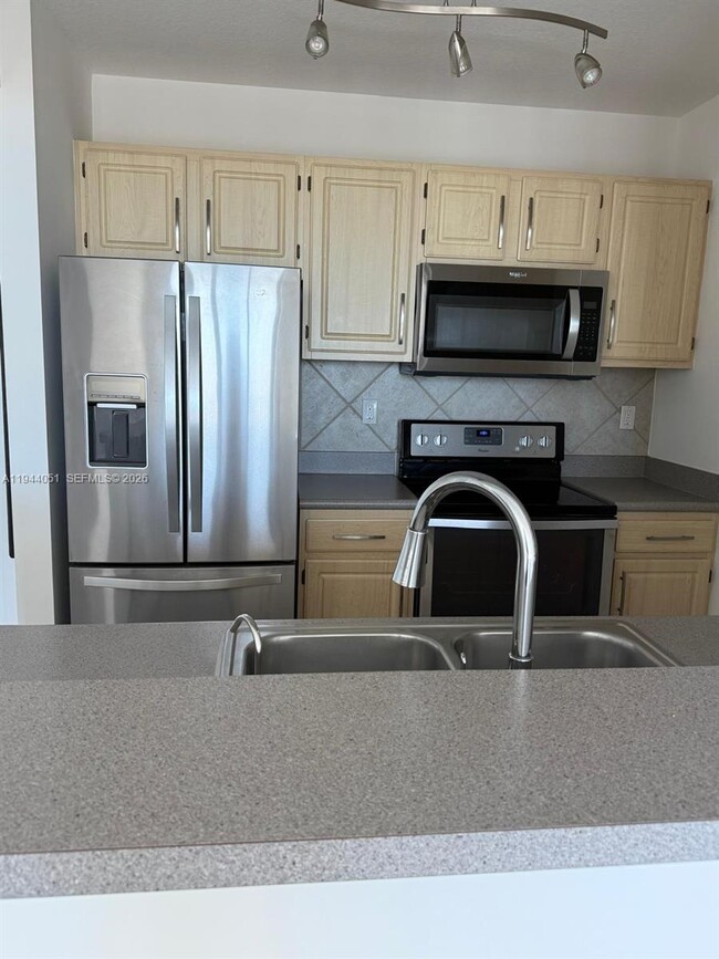 Photo - 2665 SW 37th Ave Unit 1403