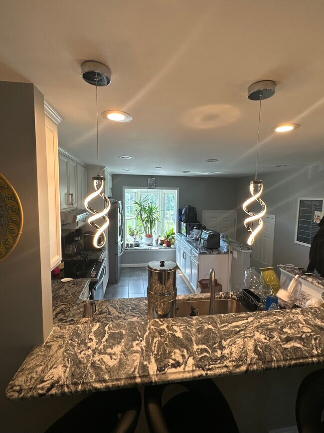 Photo - 522 Blacksmith Ln