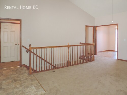 Photo - 7402 Hedge Ln Terrace