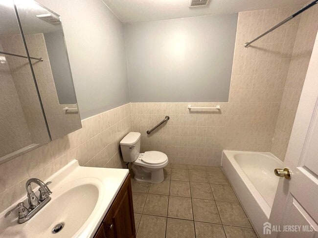 Photo - 111 Harris Ave Unit 5