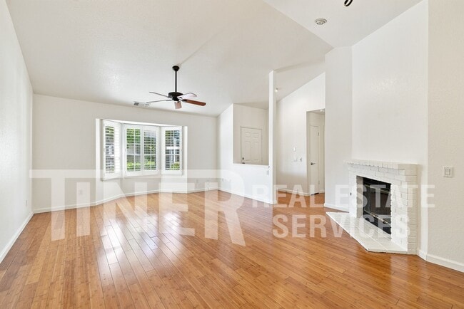 Photo - 3863 Olivebranch Ln