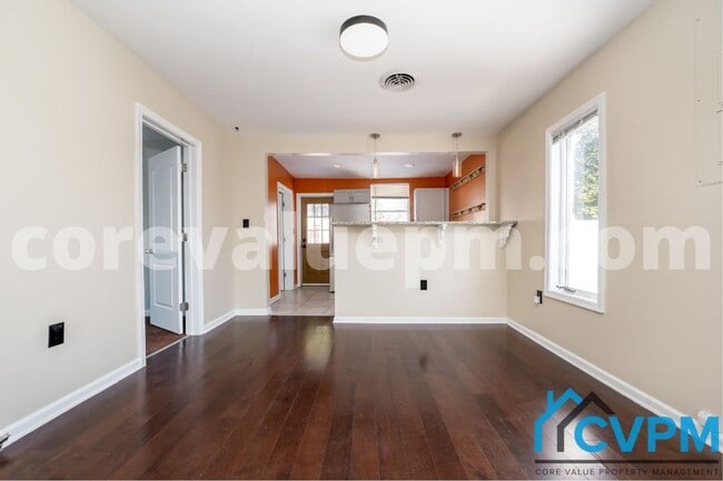 Photo - 1004 Cliff Pl