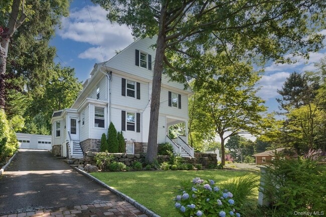 Building Photo - 55-57-57 Chatsworth Ave Unit 57