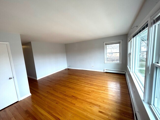 Photo - 1119 Dunlop Ave Unit 2