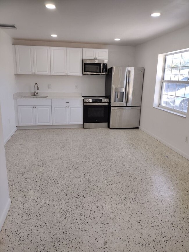 Photo - 3 bed 2 bath