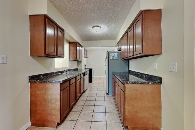 Photo - 1175 Luke Ave