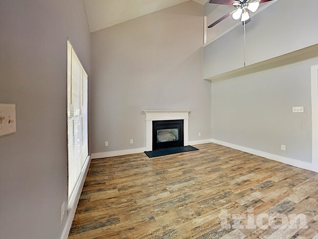 Photo - 7428 Autumn Trail