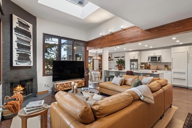 Photo - 382 Meadow Ranch Rd