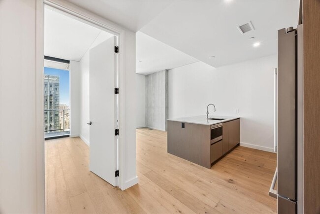 Photo - 610 Davis St Unit 3010
