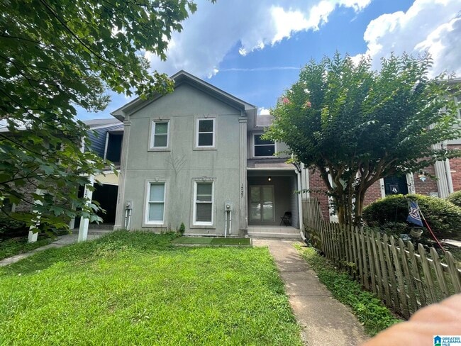 Photo - 1727 Ashwood Dr
