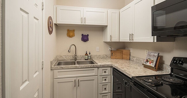 Kitchen-02-The-Oliver-Baton-Rouge-LA - The Oliver