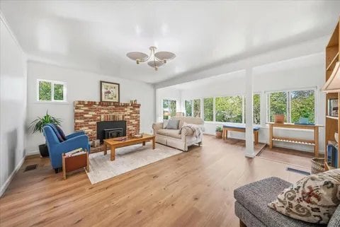 Photo - 709 Cole Rd