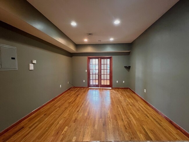 Photo - 243 PEARSALL Ave Unit 2L