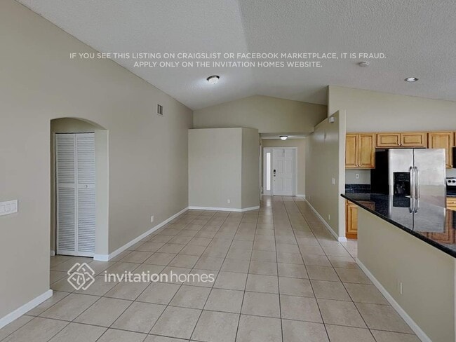 Photo - 4929 SW 33rd Ave