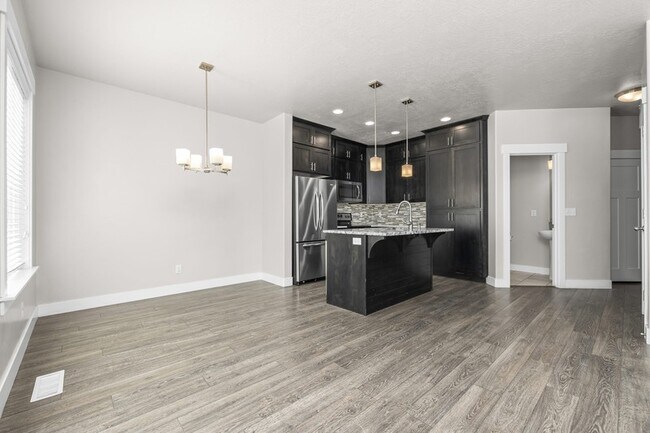 Photo - 626 N Preserve Dr