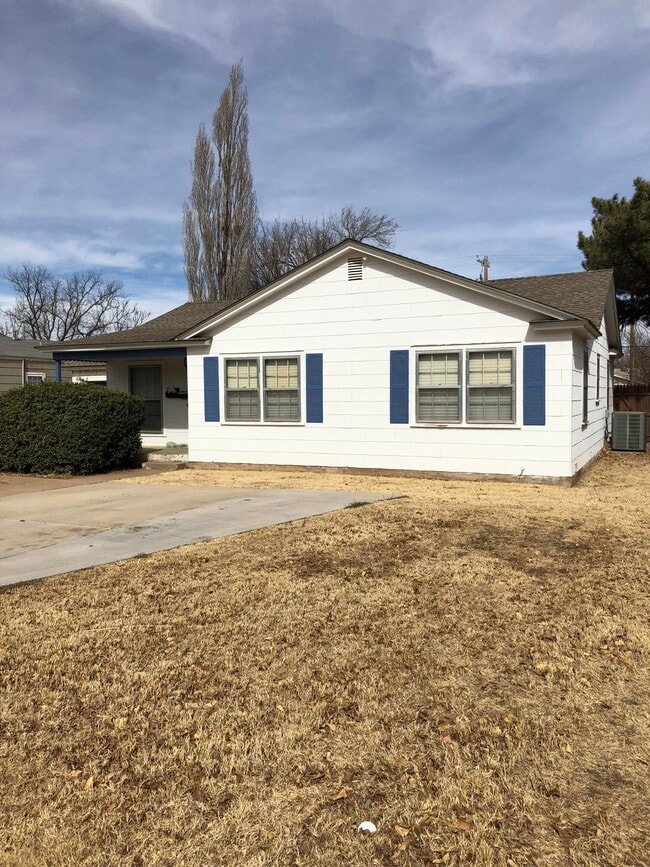 Photo - 2208 32nd St House