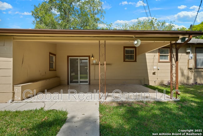 Photo - 400 Mitchell Ave