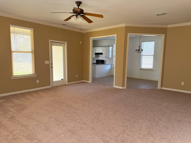 Photo - 1252 Washington Dr