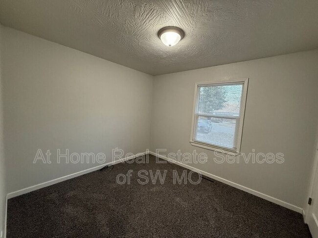 Photo - 2734 E Cragmont St