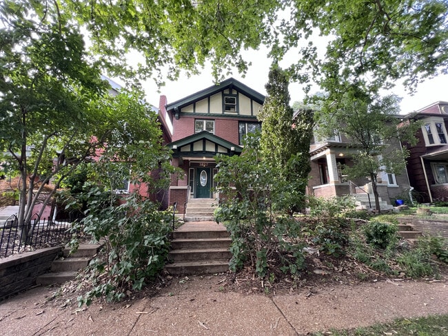 Building Photo - 3817 Lafayette Ave