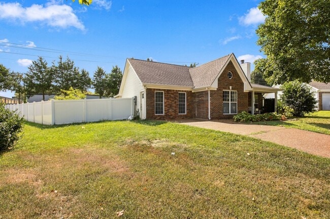 Building Photo - 2504 Wyatt Ct