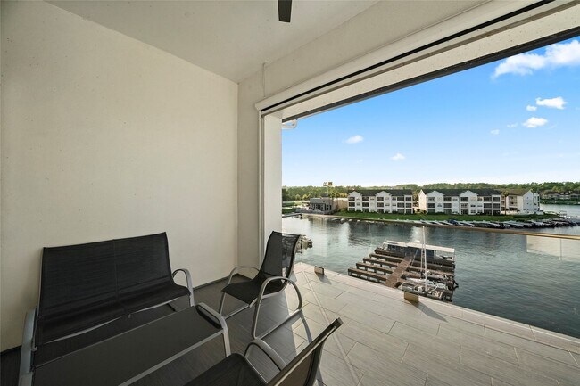 Photo - 199 Waterpoint Court Unit 405