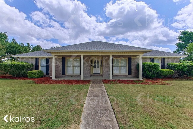Photo - 2657 Old Orchard Ln House