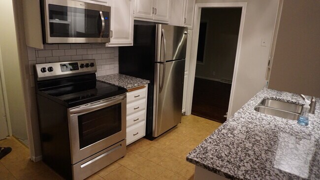 Photo - 2501 Oregon Ave S