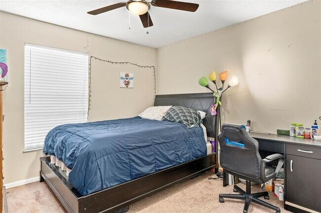 Photo - 581 NW Cornell Ave Casa