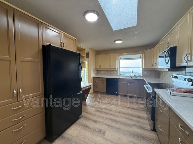 1-1103 Trevor Drive