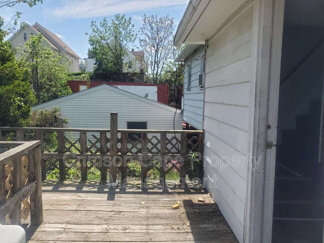 Photo - 108 Grove St Unit 2nd Fl