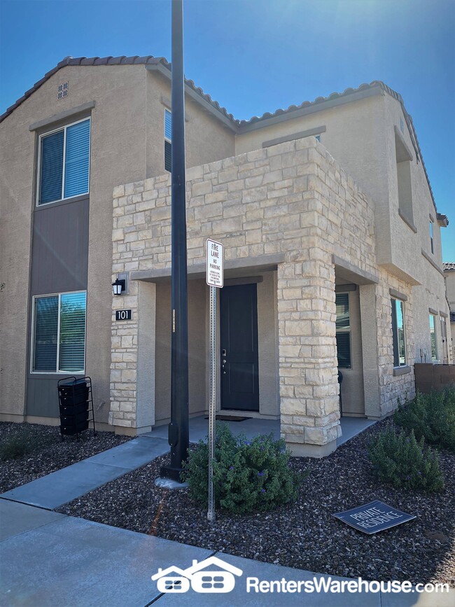 Photo - 779 E Doral Ave Townhome