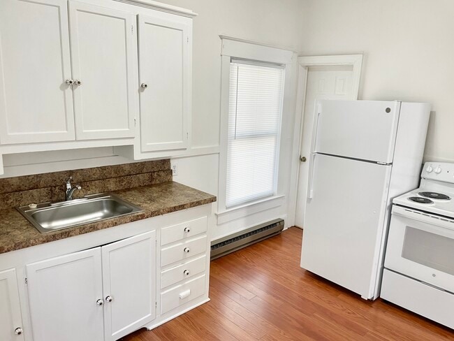 Photo - 803 W Edwards St Unit B