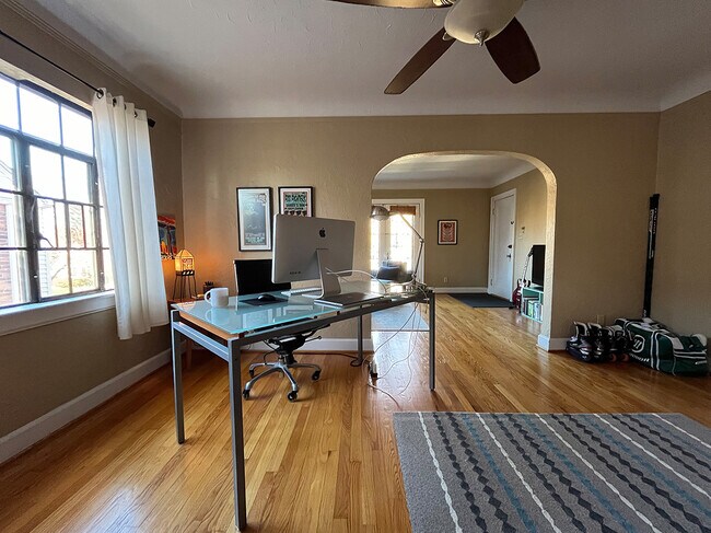 Photo - 543 W Breckenridge St Unit # B