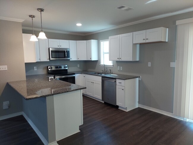 Photo - 606 S Pierce St