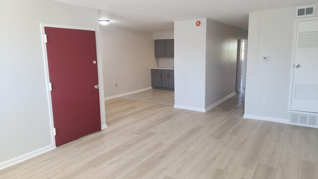 Photo - 7028 Lark Pl