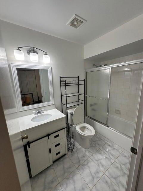 Photo - 423 Waterside Cir