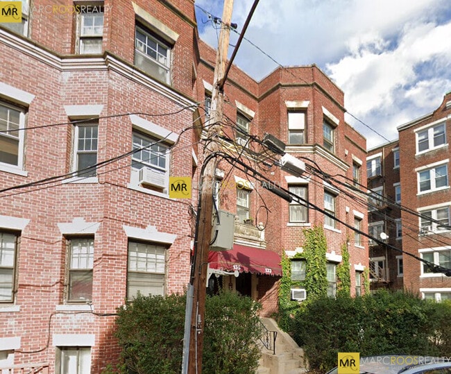 Photo - 133 Chiswick Rd Unit B