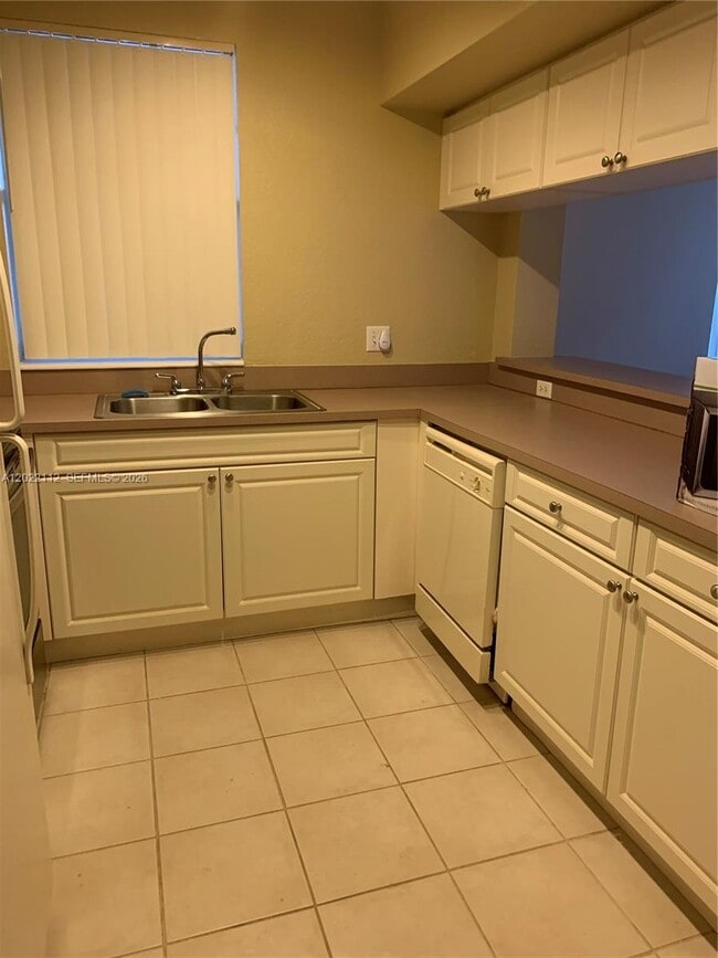 Photo - 6572 W Sample Rd Unit 6572